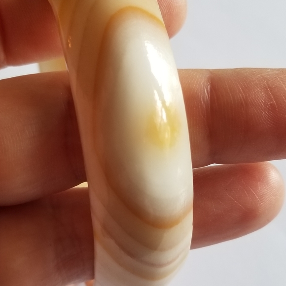 Relisted - Vintage bangle bracelet banded striped cream peach yellow tan - Picture 15 of 16